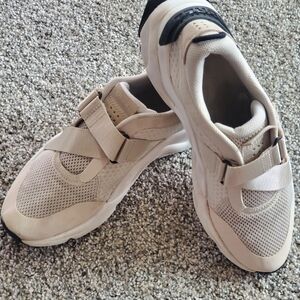 Sorel Womens Sneakers Size 10